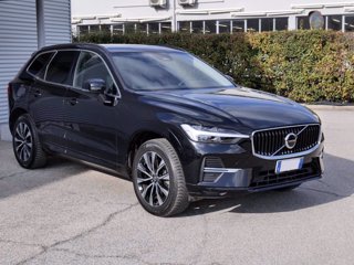 VOLVO V60 XC60 2.0 B4 Core aut.