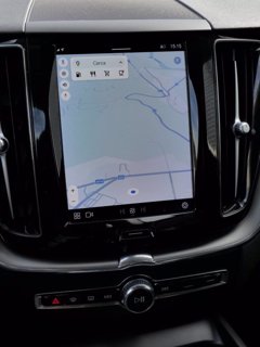 VOLVO V60 XC60 2.0 B4 Core aut.